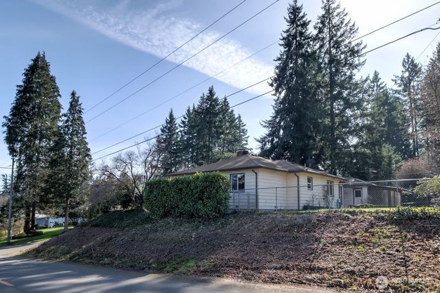 703 S 15th Street, Shelton, WA 98584