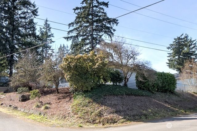 703 S 15th Street, Shelton, WA 98584