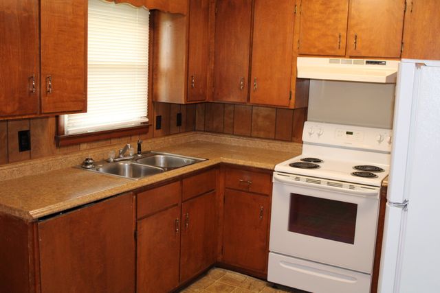 1616 Hills Chapel Rd, Manchester, TN 37355