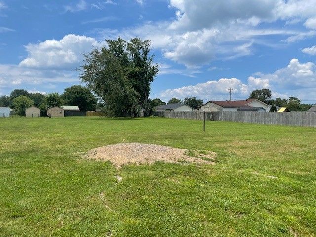 1616 Hills Chapel Rd, Manchester, TN 37355