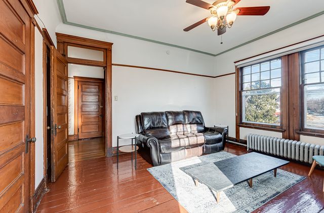 105 S Eastern Avenue, Joliet, IL 60433