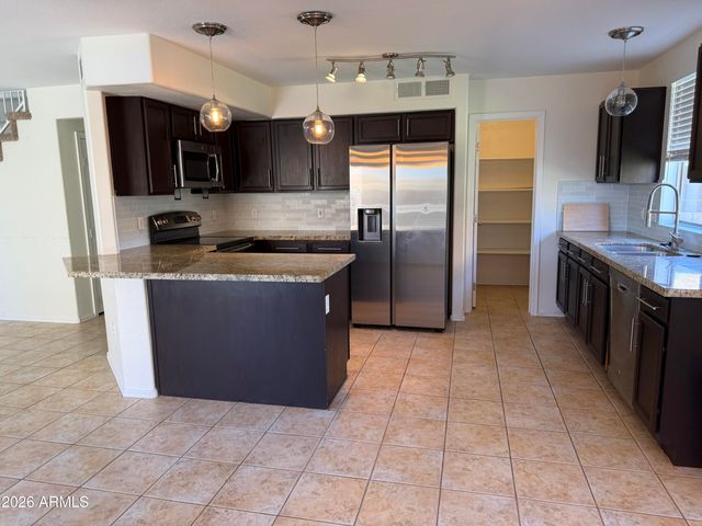 21846 N 40th Way, Phoenix, AZ 85050