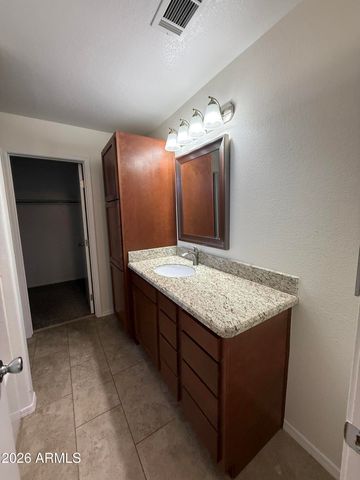 21846 N 40th Way, Phoenix, AZ 85050