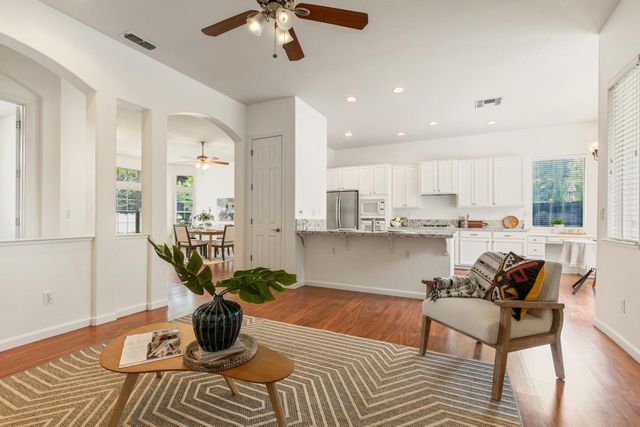 100 Turnberry Ct, Roseville, CA 95747