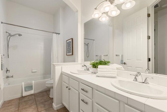 100 Turnberry Ct, Roseville, CA 95747