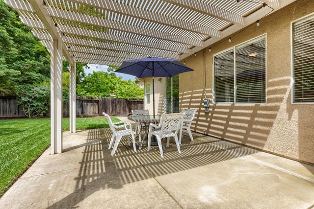 100 Turnberry Ct, Roseville, CA 95747