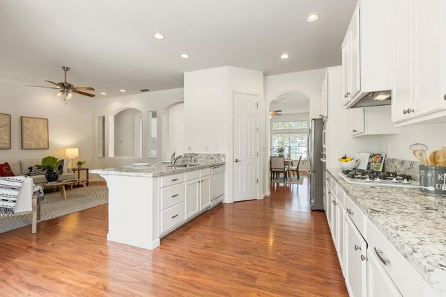 100 Turnberry Ct, Roseville, CA 95747