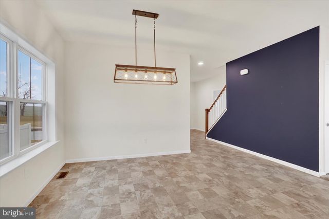 107 HONEYSUCKLE DR, Marietta, PA 17547