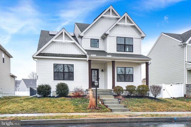 107 HONEYSUCKLE DR, Marietta, PA 17547