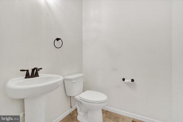 107 HONEYSUCKLE DR, Marietta, PA 17547