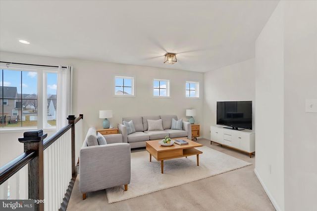 107 HONEYSUCKLE DR, Marietta, PA 17547