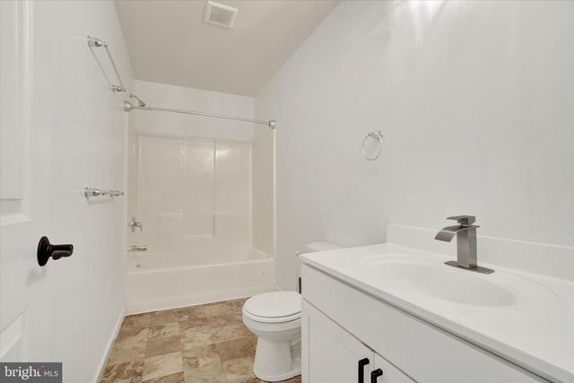 107 HONEYSUCKLE DR, Marietta, PA 17547