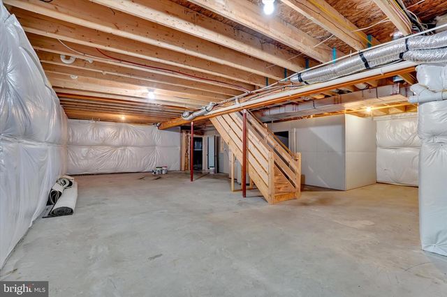 107 HONEYSUCKLE DR, Marietta, PA 17547