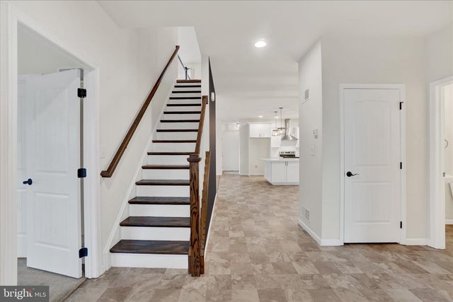 107 HONEYSUCKLE DR, Marietta, PA 17547