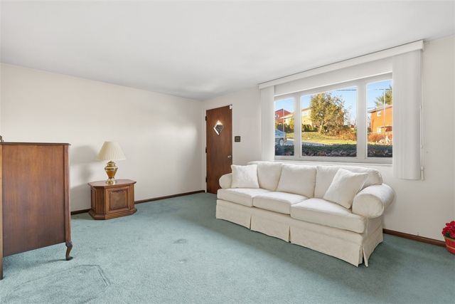 2503 Poinsettia Dr, White Oak, PA 15131