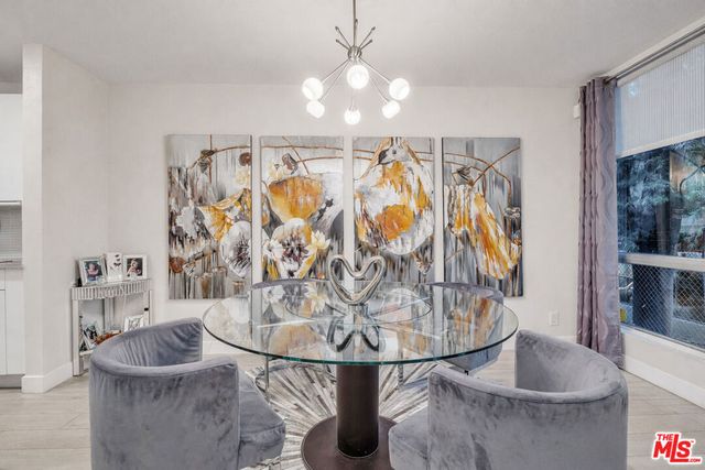 927 N Kings Road 117, West Hollywood, CA 90069