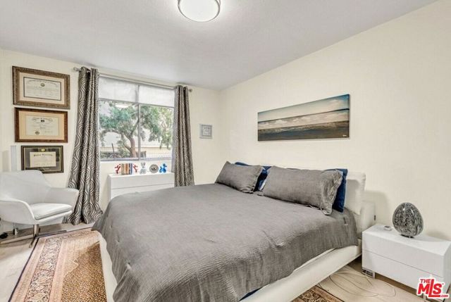 927 N Kings Road 117, West Hollywood, CA 90069