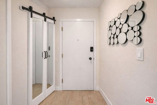 927 N Kings Road 117, West Hollywood, CA 90069