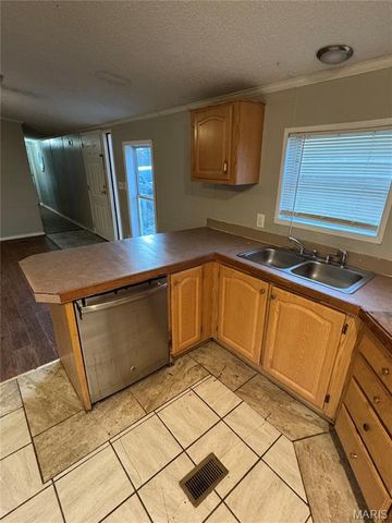 20017 Hartford Rd., Dixon, MO 65459