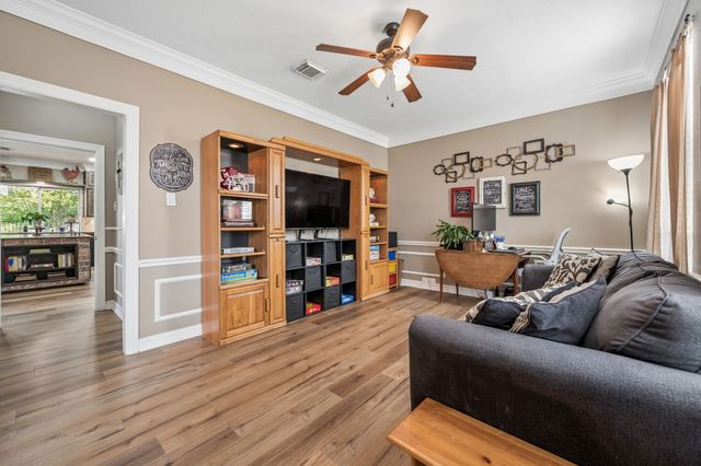 824 Lochmoor Lane, Highland Village, TX 75077