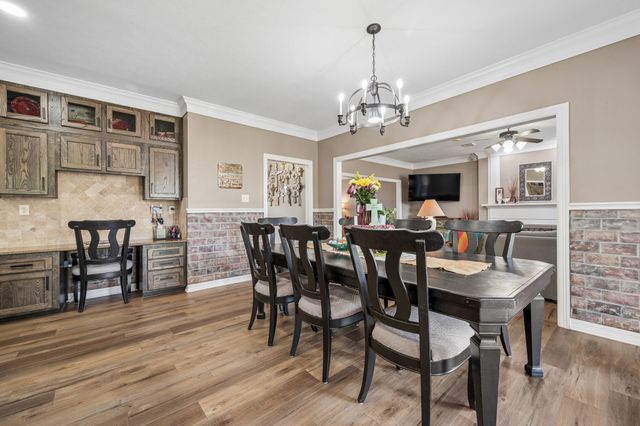 824 Lochmoor Lane, Highland Village, TX 75077