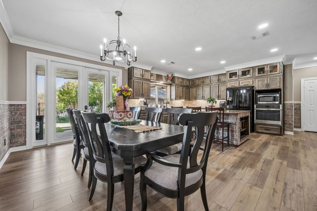 824 Lochmoor Lane, Highland Village, TX 75077