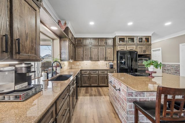 824 Lochmoor Lane, Highland Village, TX 75077