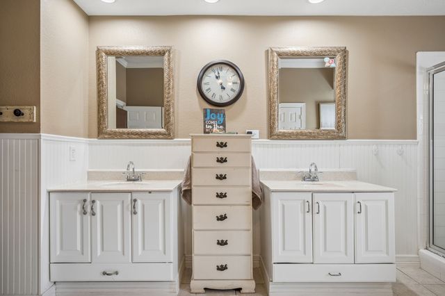 824 Lochmoor Lane, Highland Village, TX 75077