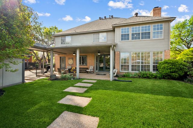 824 Lochmoor Lane, Highland Village, TX 75077