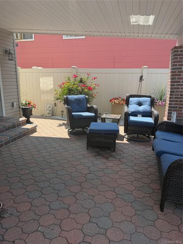 75 Maplewood Avenue, Hempstead, NY 11550
