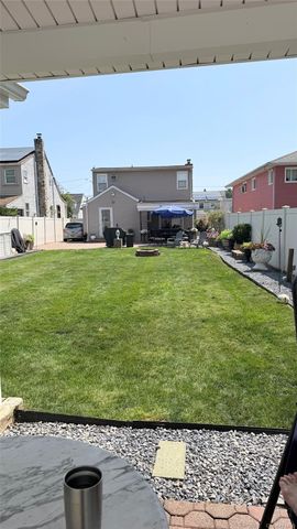 75 Maplewood Avenue, Hempstead, NY 11550