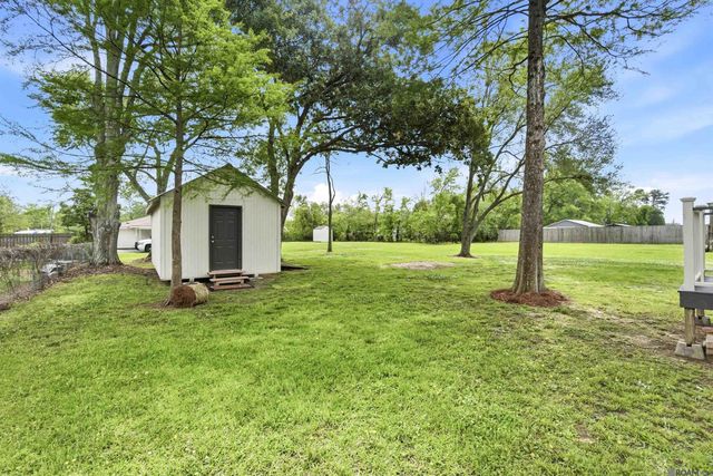 17100 Parker Heights Dr, Prairieville, LA 70769