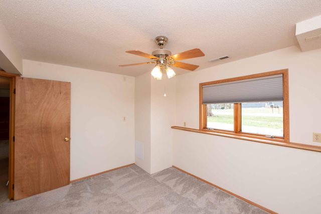 3080 Greenbrier Street, Little Canada, MN 55117