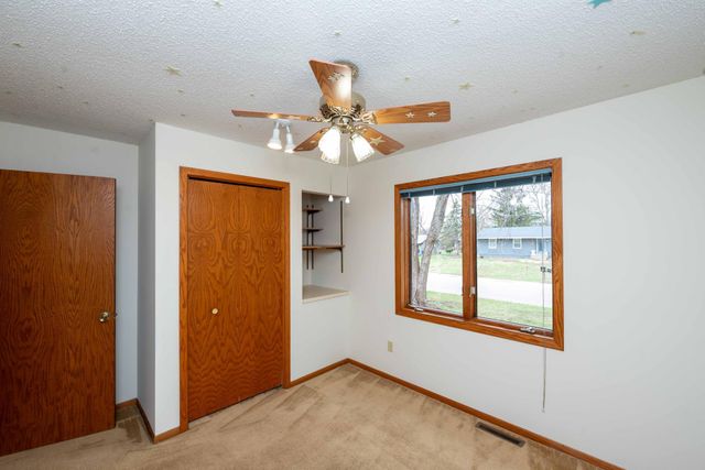 3080 Greenbrier Street, Little Canada, MN 55117