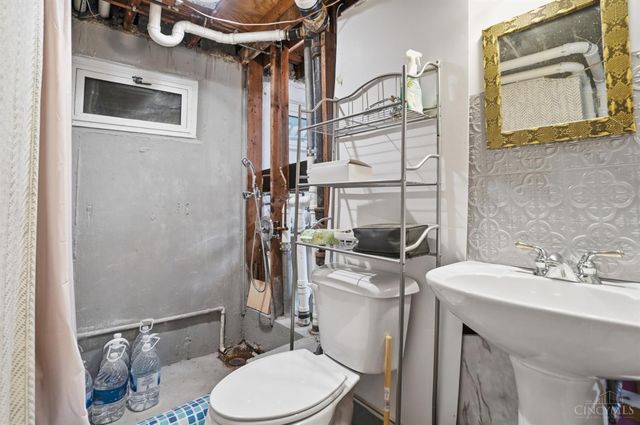 734 Wilbud Drive, Cincinnati, OH 45205