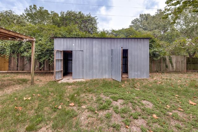 11806 E Jane Lane, Tomball, TX 77375