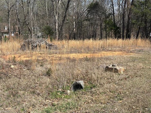 3623 Greystone Drive, Winston-salem, NC 27107