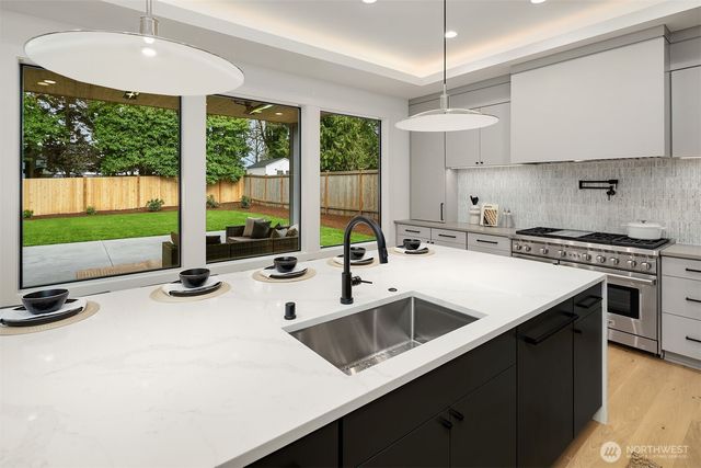 12834 NE 113th Street, Kirkland, WA 98033