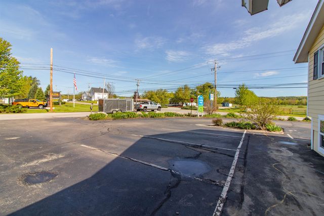 352 Elm Street, Milford, NH 03055