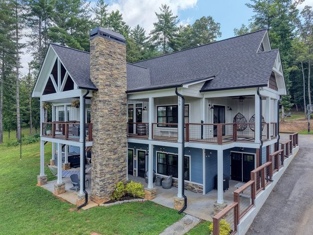 359 New Water Way, Blairsville, GA 30512