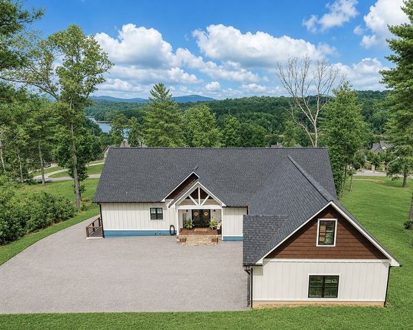 359 New Water Way, Blairsville, GA 30512