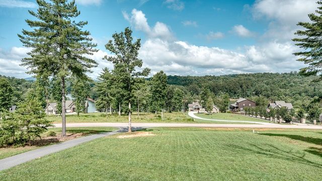 359 New Water Way, Blairsville, GA 30512