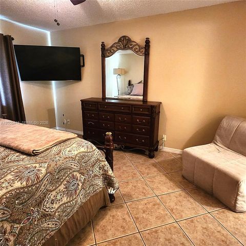 16501 Blatt Boulevard 204, Weston, FL 33326