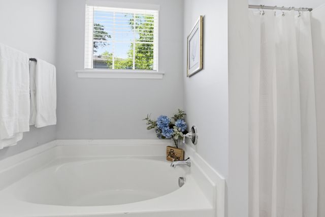 128 Swan Drive, Summerville, SC 29485