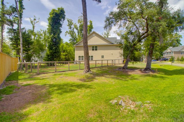 128 Swan Drive, Summerville, SC 29485