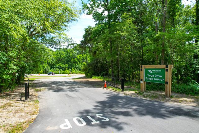 128 Swan Drive, Summerville, SC 29485