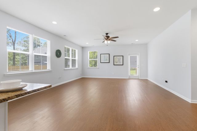 128 Swan Drive, Summerville, SC 29485
