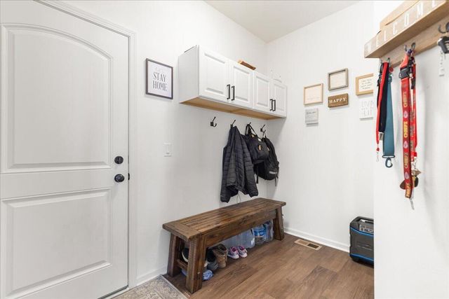 N56W24171 Sabrina COURT, Sussex, WI 53089