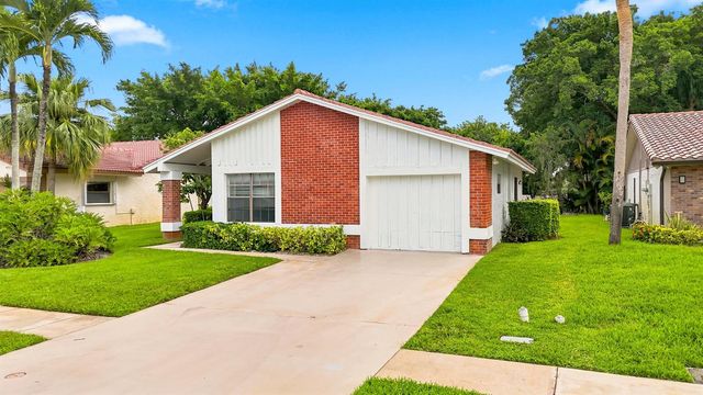 19652 Back Nine, Boca Raton, FL 33498
