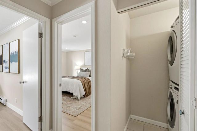 1031 Crestview Drive 106, Mountain View, CA 94040
